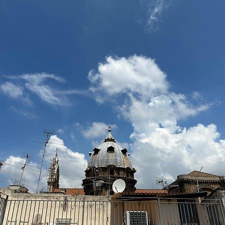 Vista Cattedrale Villa Napoli Cameră foto