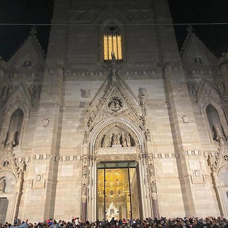 Vista Cattedrale Villa Napoli Exterior foto